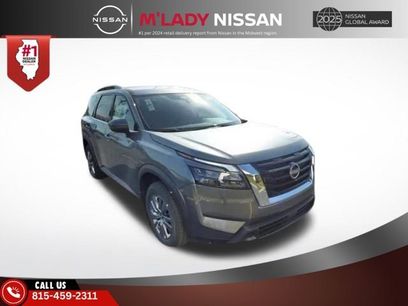New 2025 Nissan Pathfinder SV