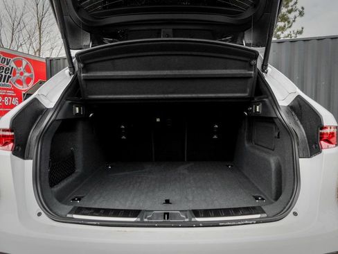 New 2026 Jaguar F-PACE R-Dynamic S image 8