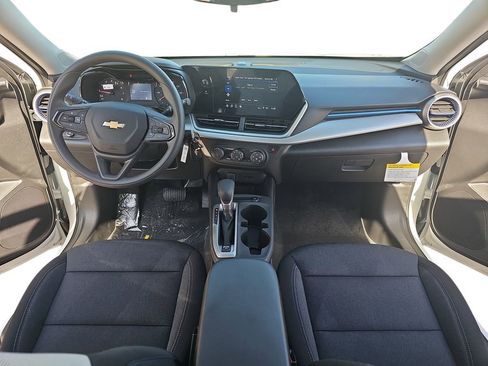 New 2026 Chevrolet Trax LS w/ Driver Confidence Package FWD image 9