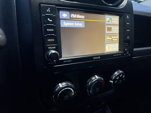 Used 2015 Jeep Patriot Latitude image 17