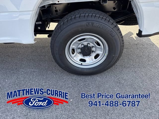 New 2026 Ford F250 XL w/ XL Chrome Package RWD image 15