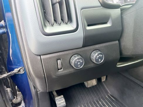 Used 2019 Chevrolet Colorado Z71 image 10