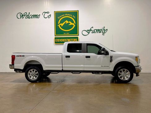 Used 2017 Ford F350 XL w/ Power Equipment Group AWD/4WD image 2