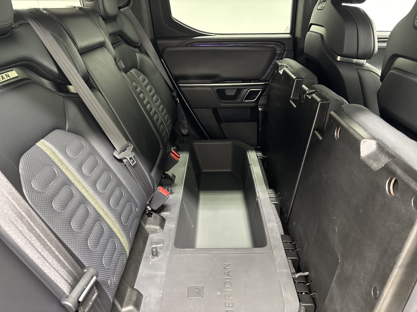 Used 2022 Rivian R1T Launch Edition AWD/4WD image 24
