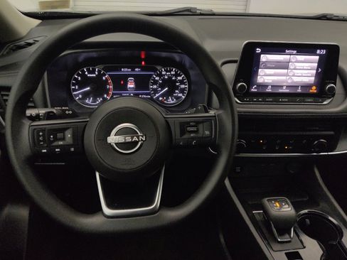 Used 2024 Nissan Rogue S FWD image 22