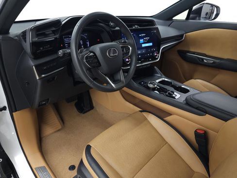 Used 2024 Lexus RZ 300e Premium w/ Accessory Package (2T) image 18