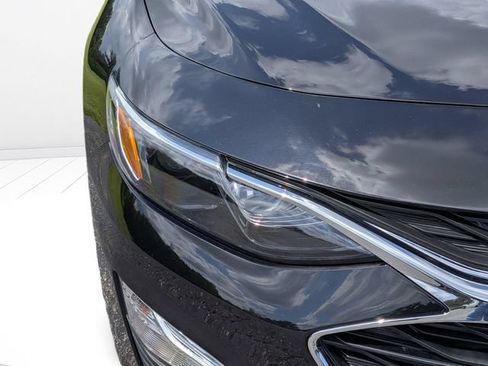 Used 2021 Chevrolet Malibu RS FWD image 9
