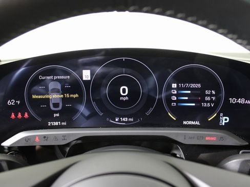 Used 2023 Porsche Taycan 4S image 20