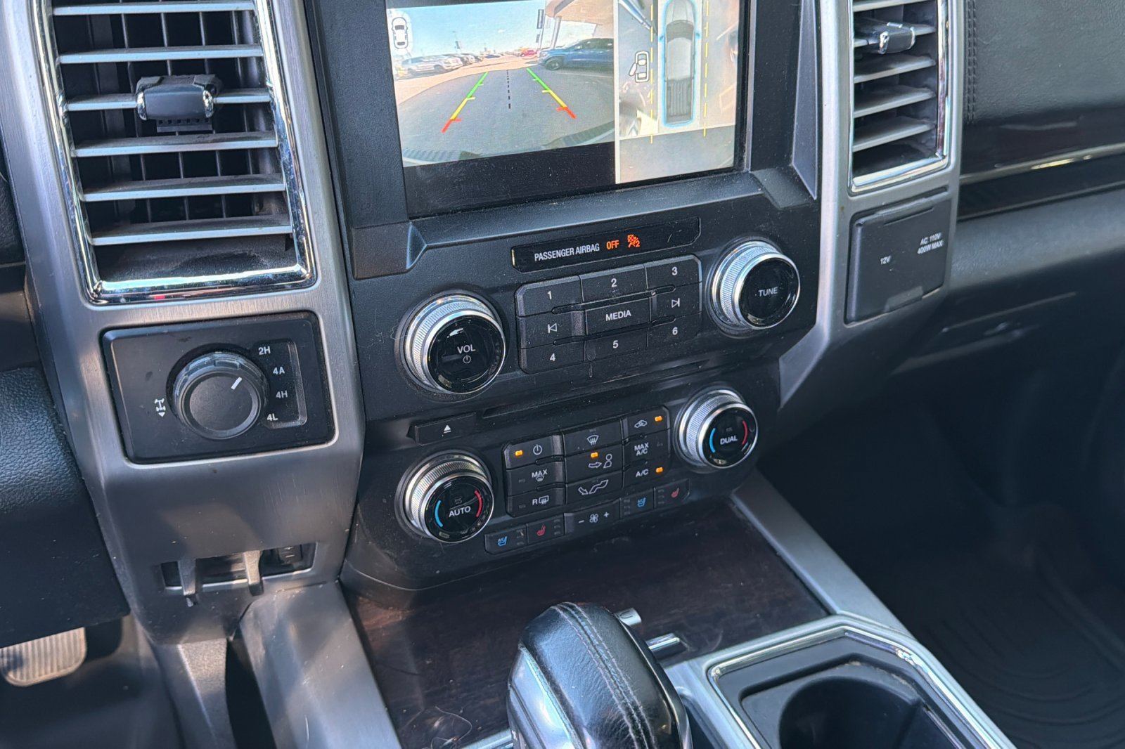 Used 2015 Ford F150 Platinum w/ Technology Package AWD/4WD image 26