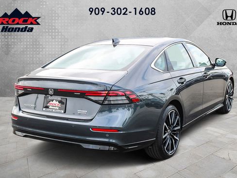 Used 2025 Honda Accord Touring image 6