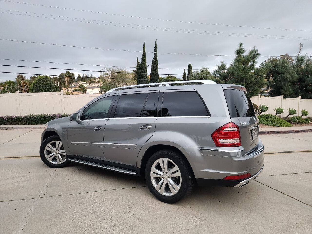 Used 2012 Mercedes-Benz GL 450 4MATIC image 7