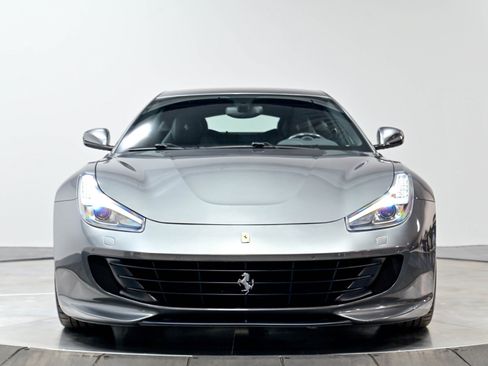 Used 2017 Ferrari GTC4Lusso AWD/4WD image 69