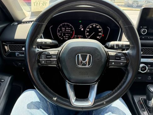 Used 2022 Honda Civic EX-L image 12