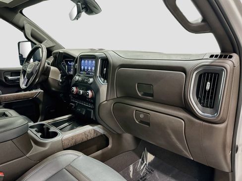 Used 2022 GMC Sierra 2500 Denali w/ Denali Ultimate Package AWD/4WD image 30
