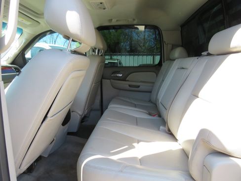 Used 2013 GMC Sierra 2500 SLT w/ SLT Convenience Package image 27