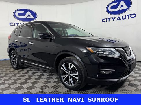 Used 2017 Nissan Rogue SL w/ SL Premium Package image 1