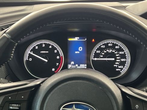 Used 2024 Subaru Forester Premium AWD/4WD image 17