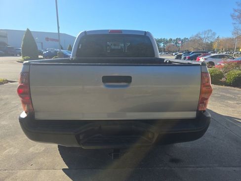 Used 2015 Toyota Tacoma PreRunner image 6
