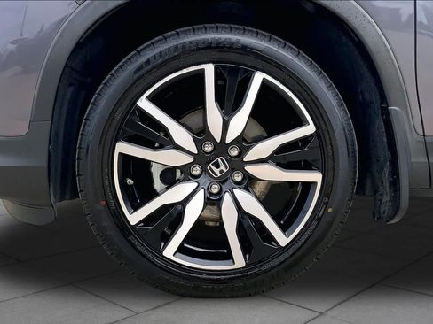 Used 2021 Honda Pilot Touring image 11