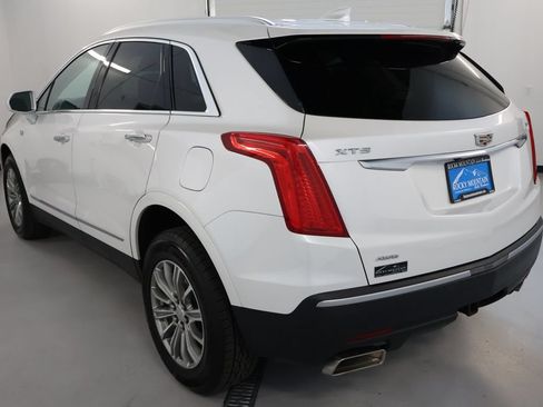 Used 2018 Cadillac XT5 Luxury w/ Driver Awareness Package AWD/4WD image 5