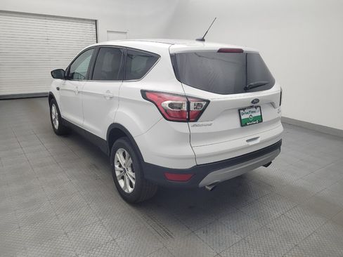 Used 2017 Ford Escape SE FWD image 5