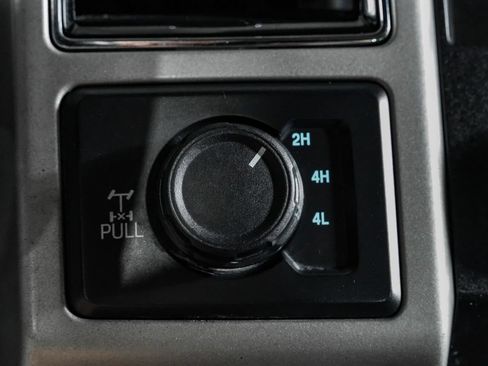 Used 2019 Ford F250 Lariat w/ Lariat Ultimate Package AWD/4WD image 26