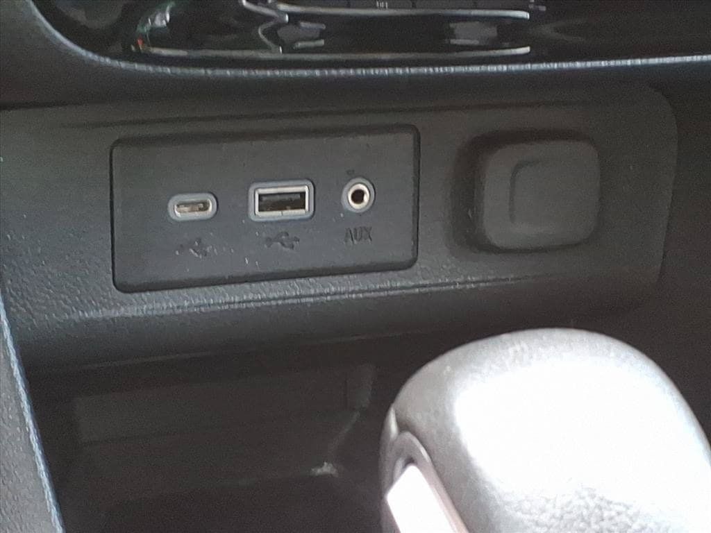Used 2023 Buick Encore GX Select w/ Experience Buick Package FWD image 30