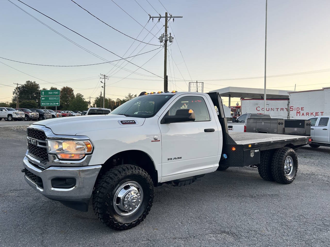 Used 2019 RAM 3500 Tradesman AWD/4WD image 3