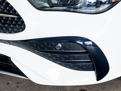 Used 2024 Mercedes-Benz CLE 300 4MATIC Coupe image 14