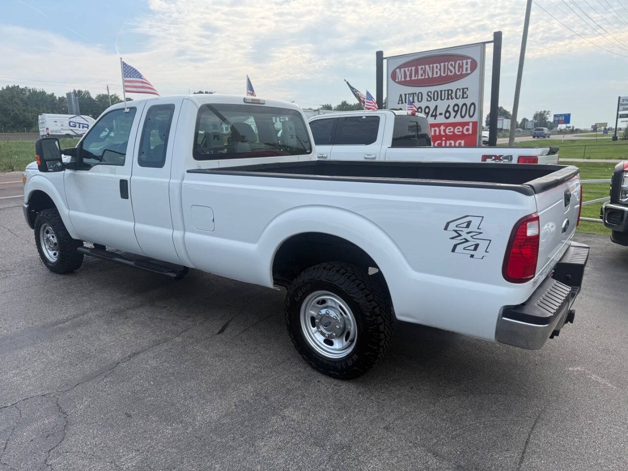 Used 2016 Ford F250 XL w/ Power Equipment Group AWD/4WD image 8
