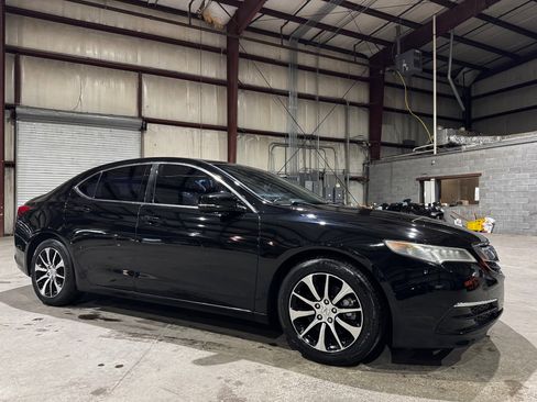 Used 2016 Acura TLX - image 3