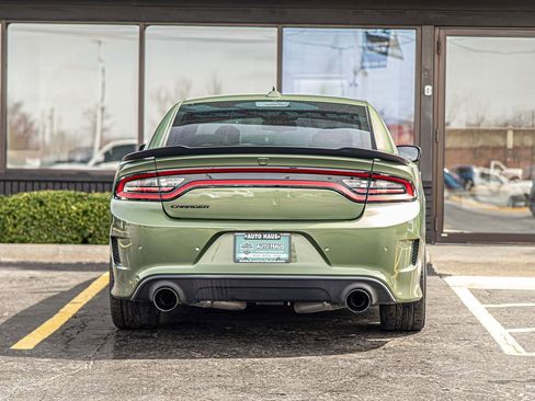 Used 2022 Dodge Charger Scat Pack RWD image 12