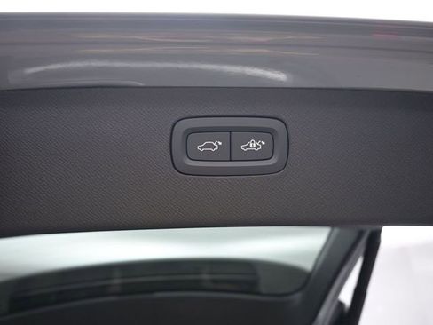 New 2026 Volvo XC90 B6 Ultra w/ Lounge Package image 33