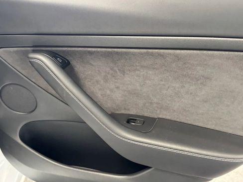 Used 2023 Tesla Model 3 Standard Range RWD image 8