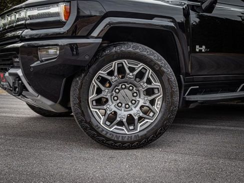 Used 2024 GMC Hummer EV 2X image 3