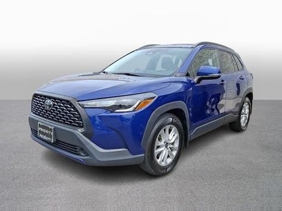 Used 2023 Toyota Corolla Cross LE w/ Moonroof Package