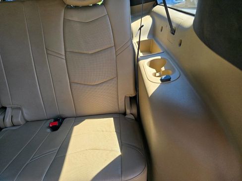 Used 2019 Cadillac Escalade ESV Platinum AWD/4WD image 31
