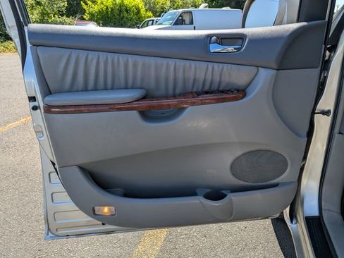 Used 2005 Toyota Sienna FWD image 10