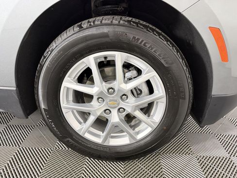 Used 2024 Chevrolet Equinox LT FWD image 10