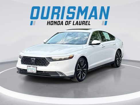 Used 2024 Honda Accord Touring image 1