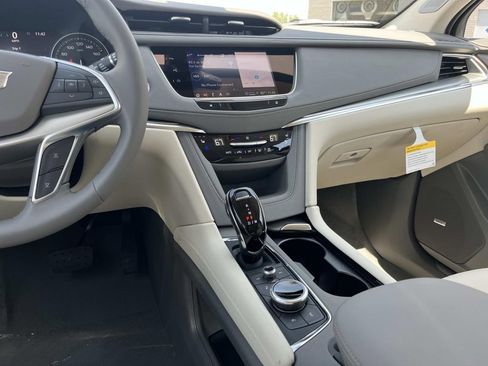 New 2026 Cadillac XT5 Premium Luxury w/ Driver Assist Package AWD/4WD image 15