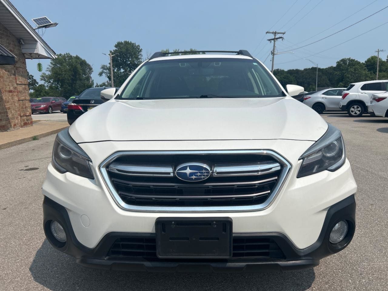 Used 2018 Subaru Outback 2.5i Limited AWD/4WD image 2