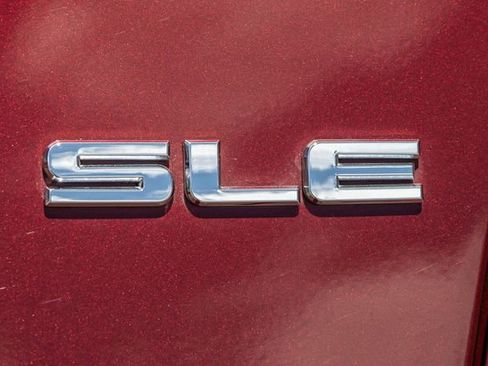 Used 2018 GMC Acadia SLE image 5