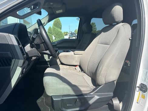 Used 2020 Ford F150 XLT w/ Equipment Group 302A Luxury AWD/4WD image 4