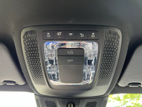 Used 2022 Mercedes-Benz GLB 250 image 28