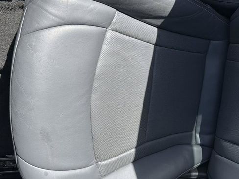Used 2018 Buick Enclave Premium FWD image 11
