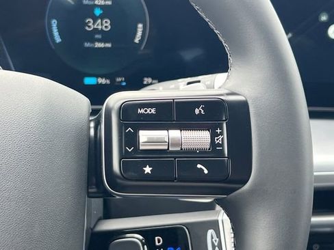 Certified 2026 Hyundai Ioniq 9 S RWD image 33