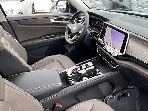 New 2026 Volkswagen Atlas SEL AWD/4WD image 11