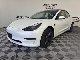 Used 2023 Tesla Model 3 Standard Range RWD video 1