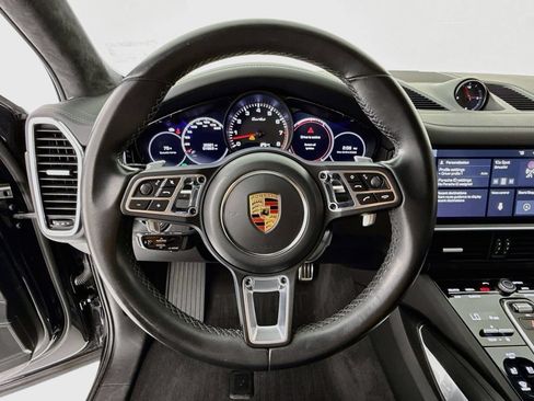 Certified 2020 Porsche Cayenne Turbo AWD/4WD image 15
